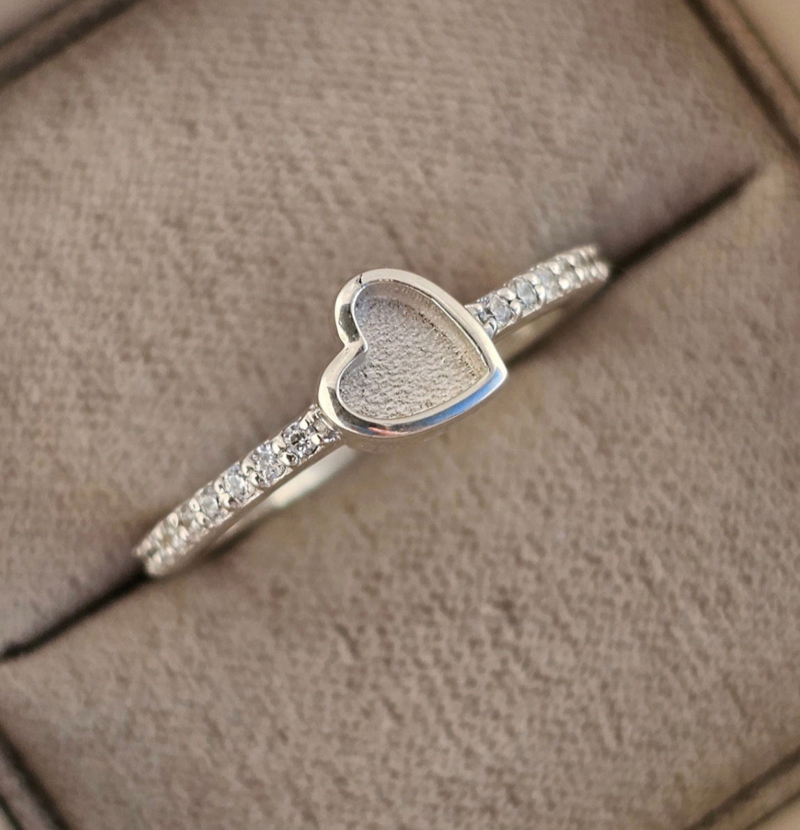 Slanted Heart Memorial RIng