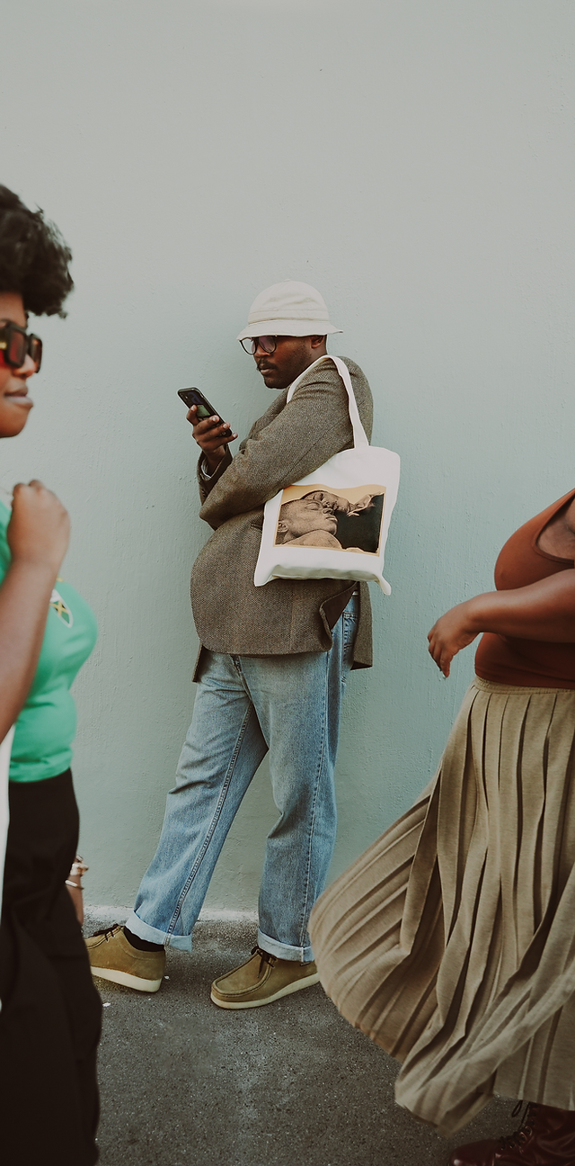 Zani Sizani | South African Artist & Singer