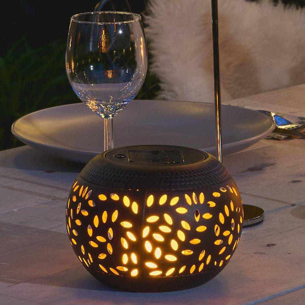 Lightstyle London Solar Flame Lantern