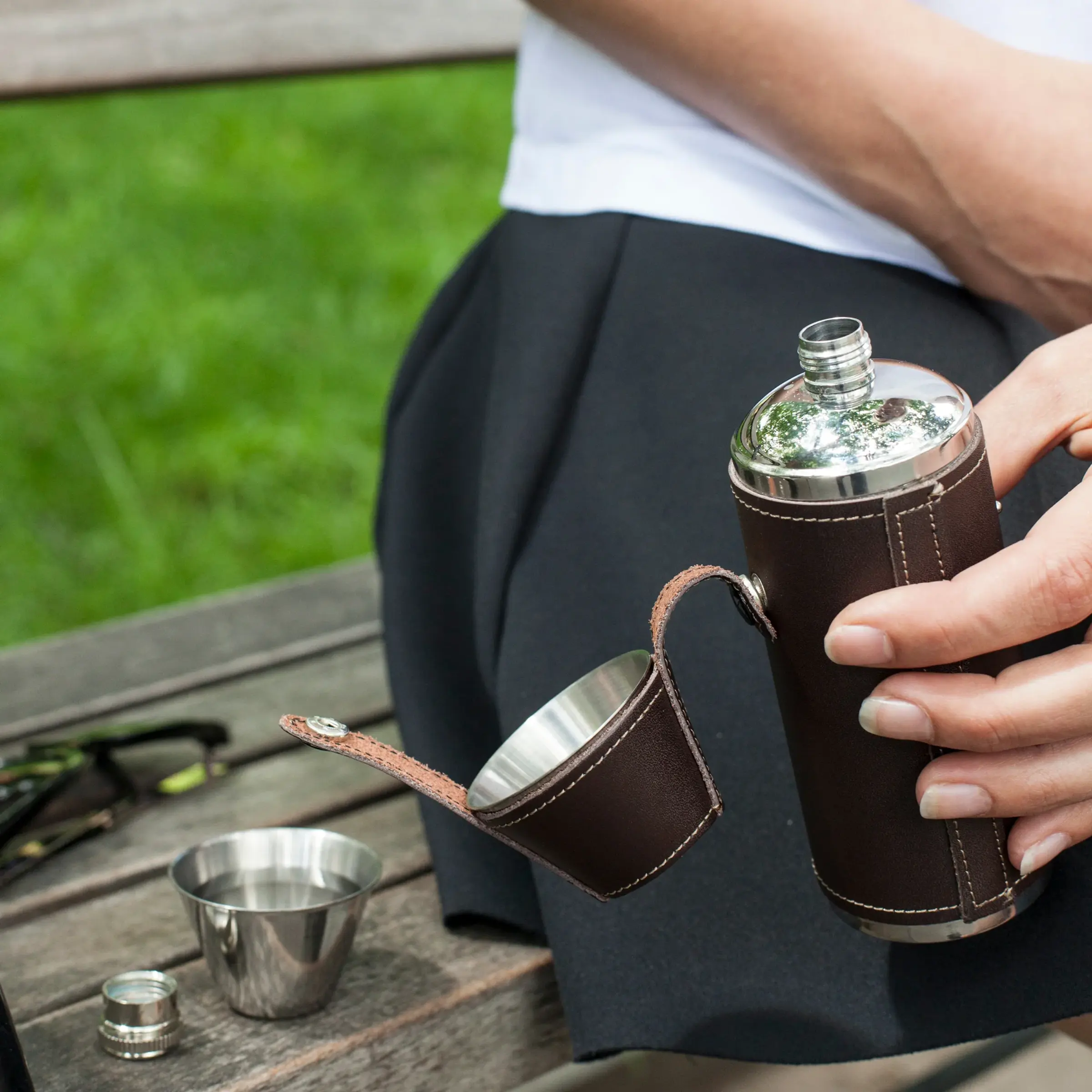 Kikkerland Camping Flask Set