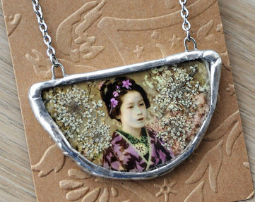 Stained glass vetro gioiello giapponese japanese geisha necklace ciondolo handmade artigianato jewelry