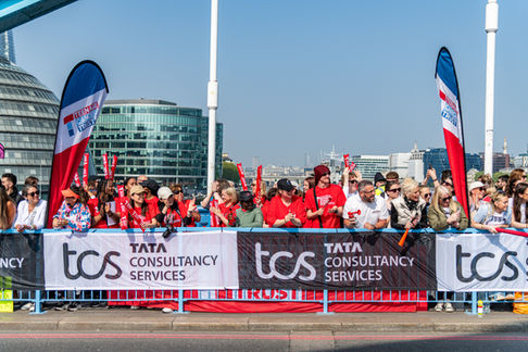 2025 London Marathon Teenage Cancer Trust Supporters 