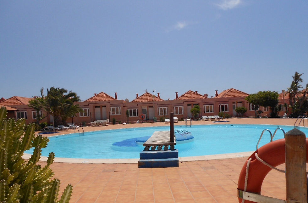 Communal pool, gated