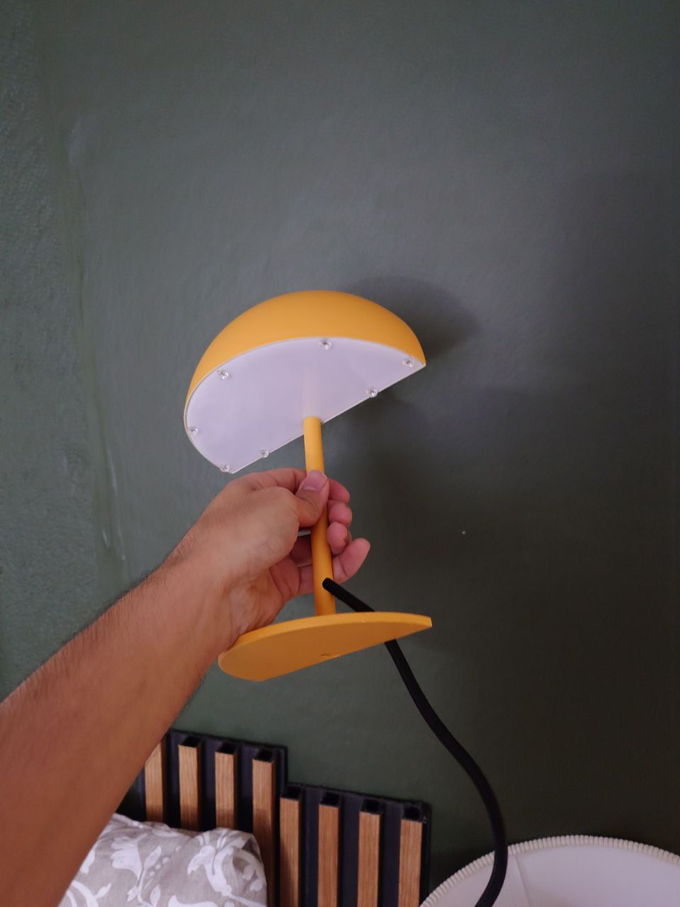 Thumbnail: Halva Wall Lamp