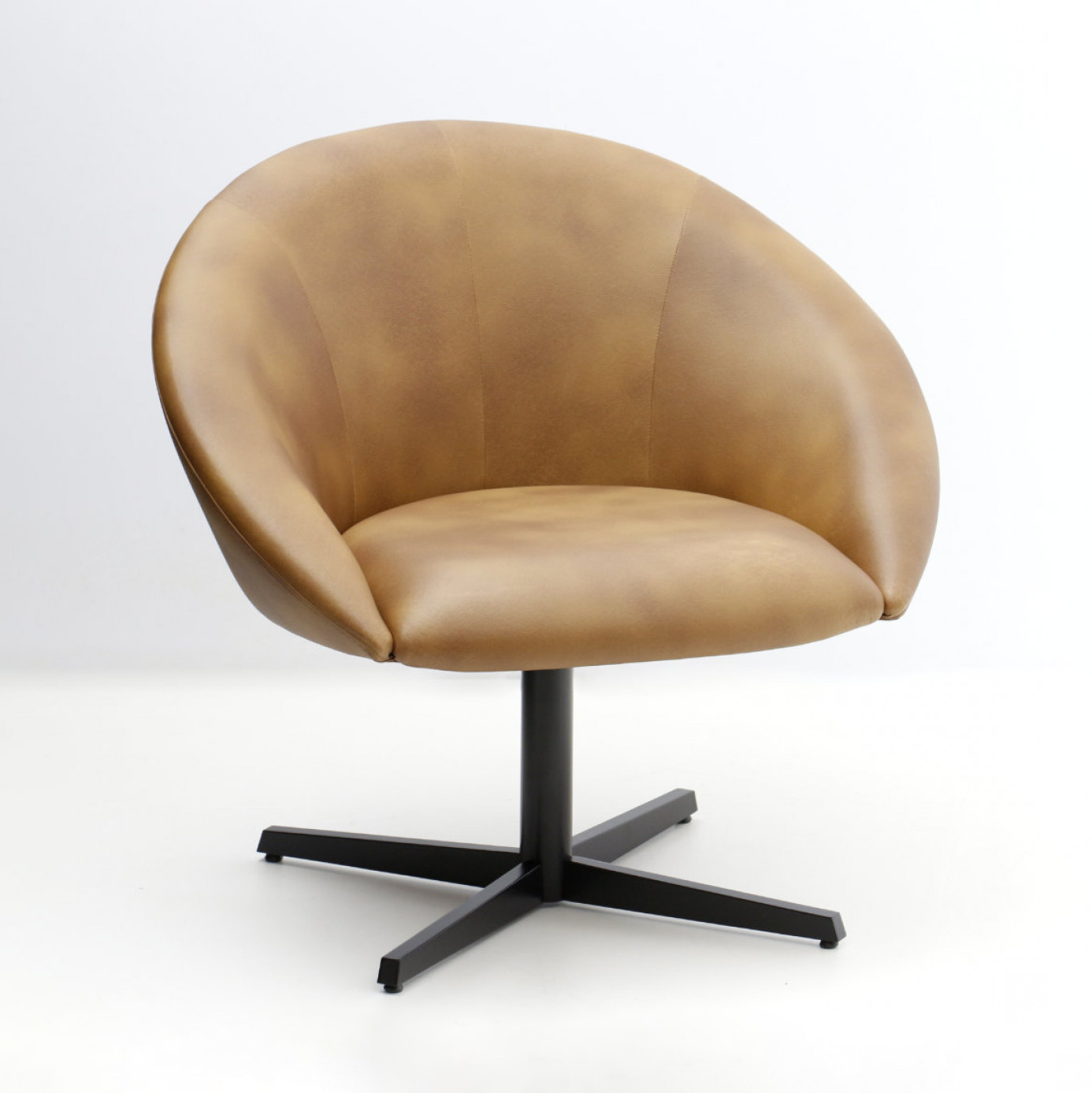 Poltrona Coccinella Giratória