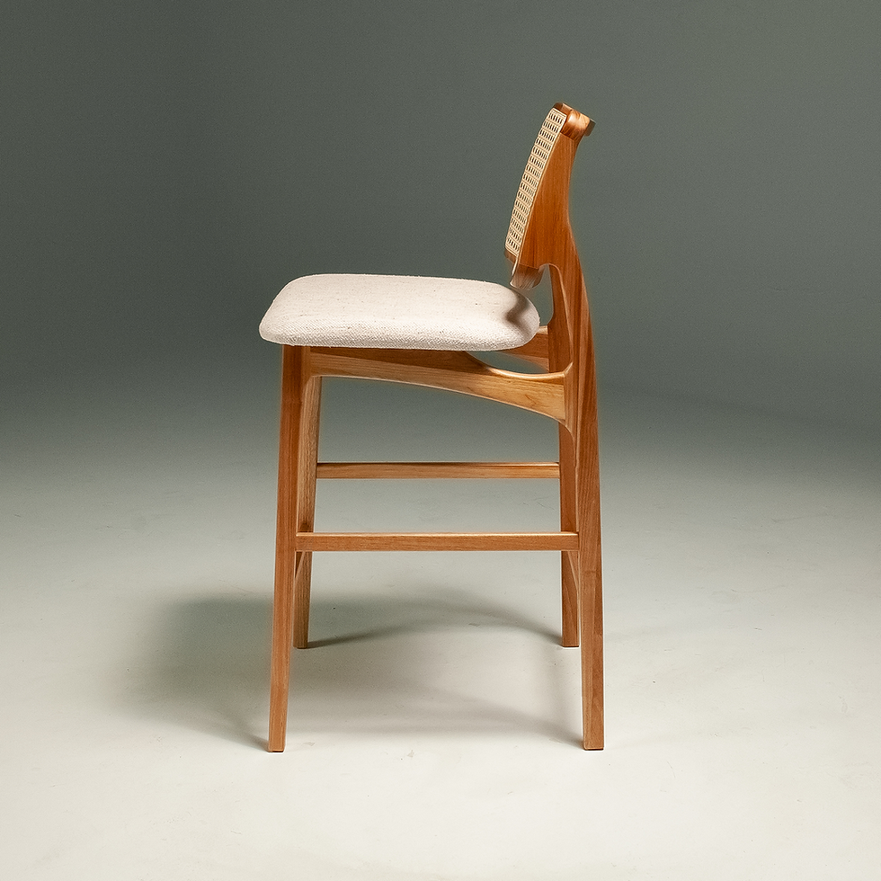 Thumbnail: Pitanga Stool