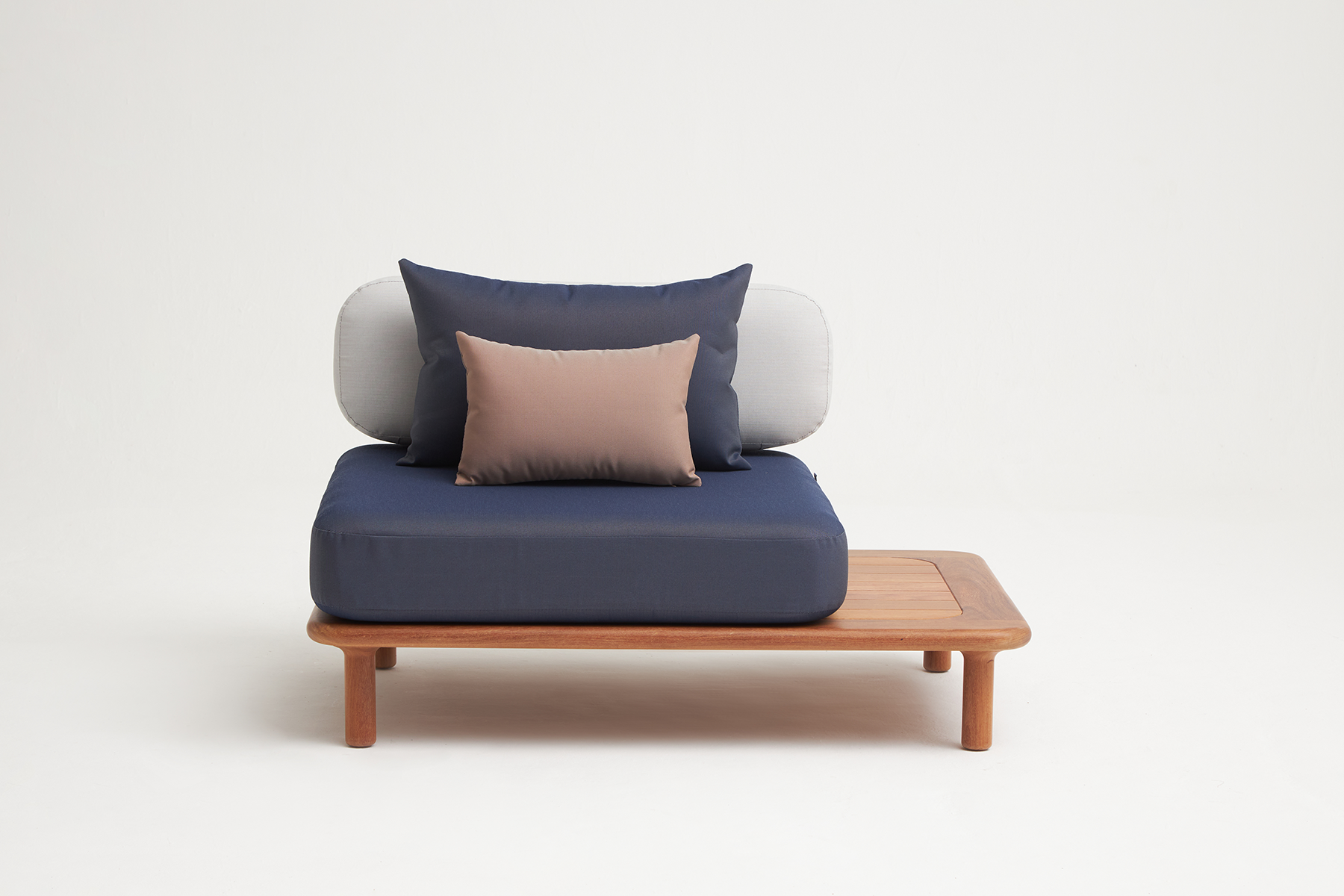 Solstice Module with Side Table
