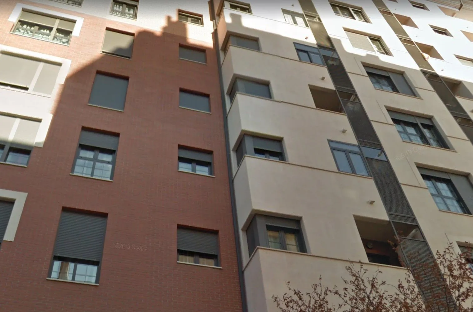 av-1920w.webp