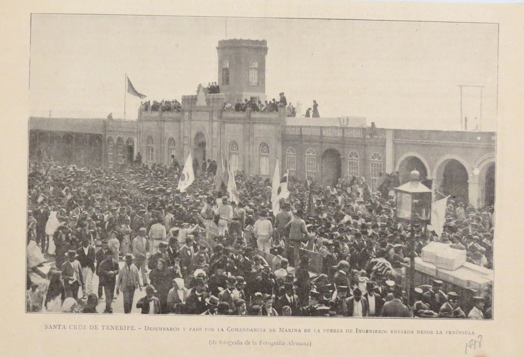 Santa Cruz de Tenerife - Paso por la Comandancia de Marina
