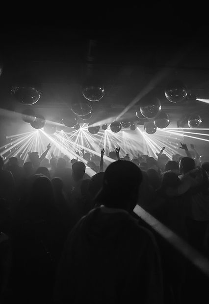 kajetan-sumila-UV3GmG_HEqI-unsplash_edited.jpg