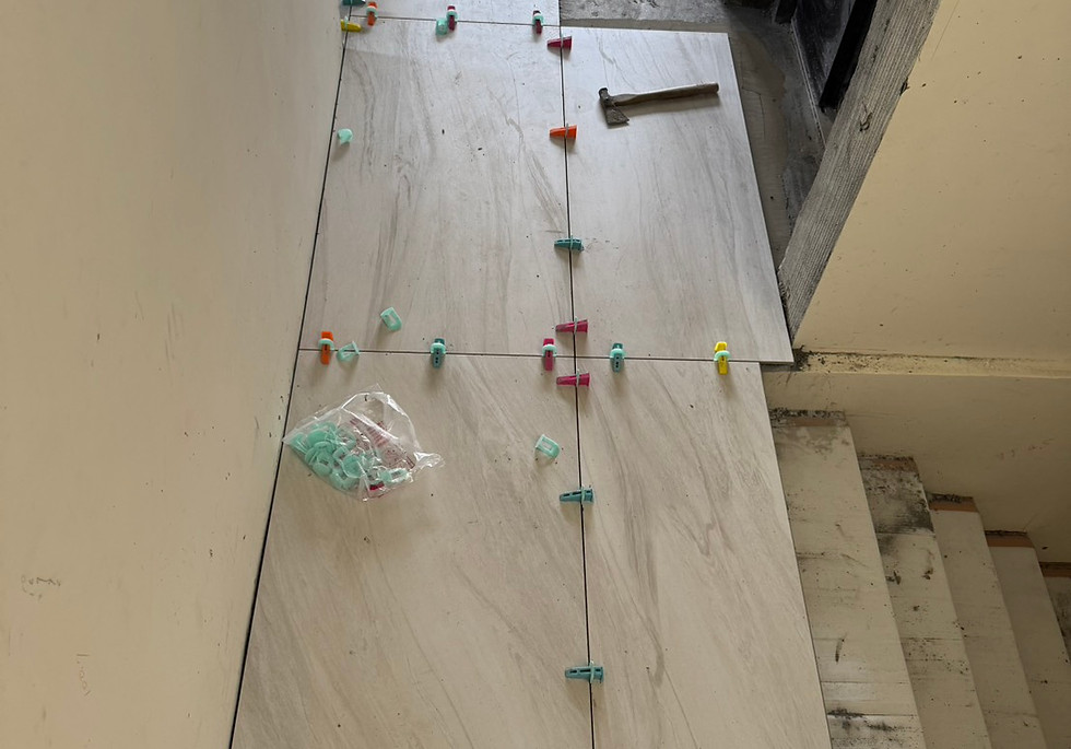 6. 樓梯平台地磚貼作.jpg