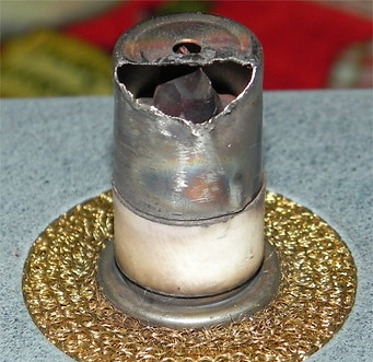 прогорів ковпачок у свч-печі