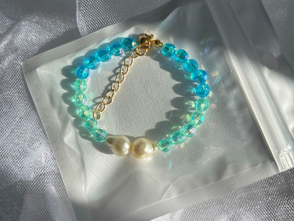Hand made Bracelet en perles de cristal bleu et perles nacrées