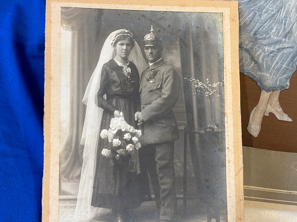 Thumbnail: WW1 German portrait group (G951)