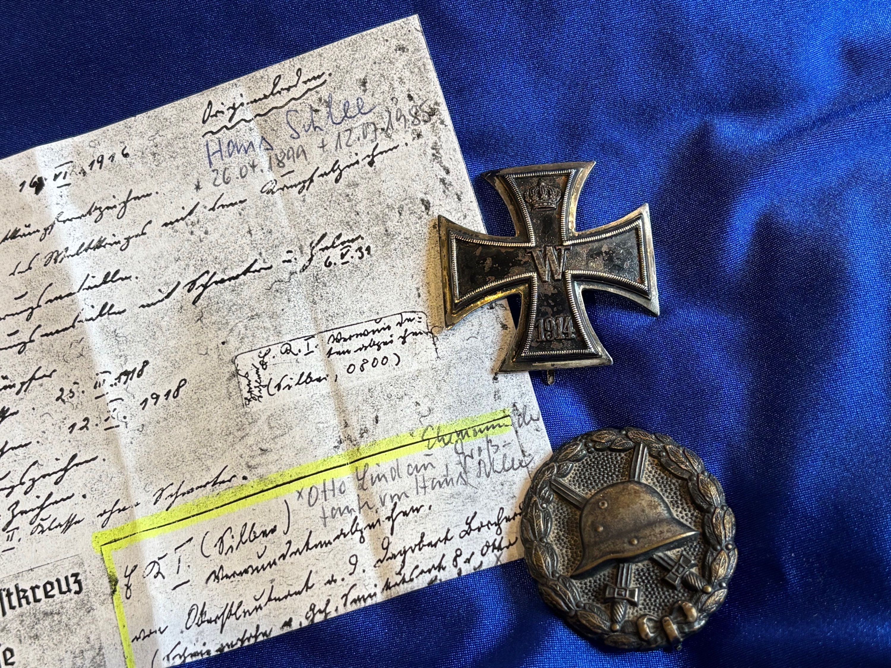 WW1 German EK1 800 Silver Group (G819)