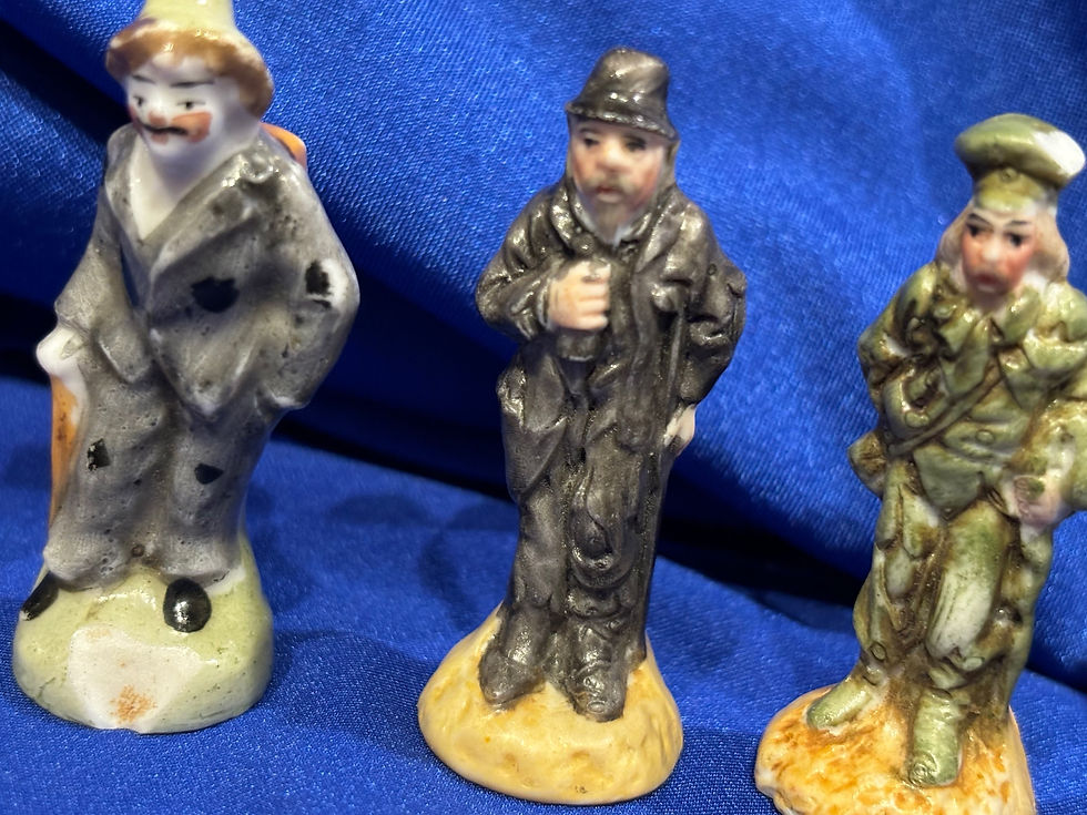 Thumbnail: Five vintage German porcelain figures (G730)
