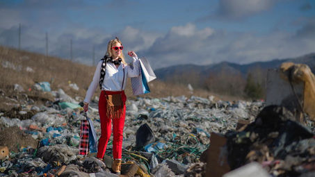Plastic Fashion: The Switch From Fossil Fuelled Clothing to Sustainable Style