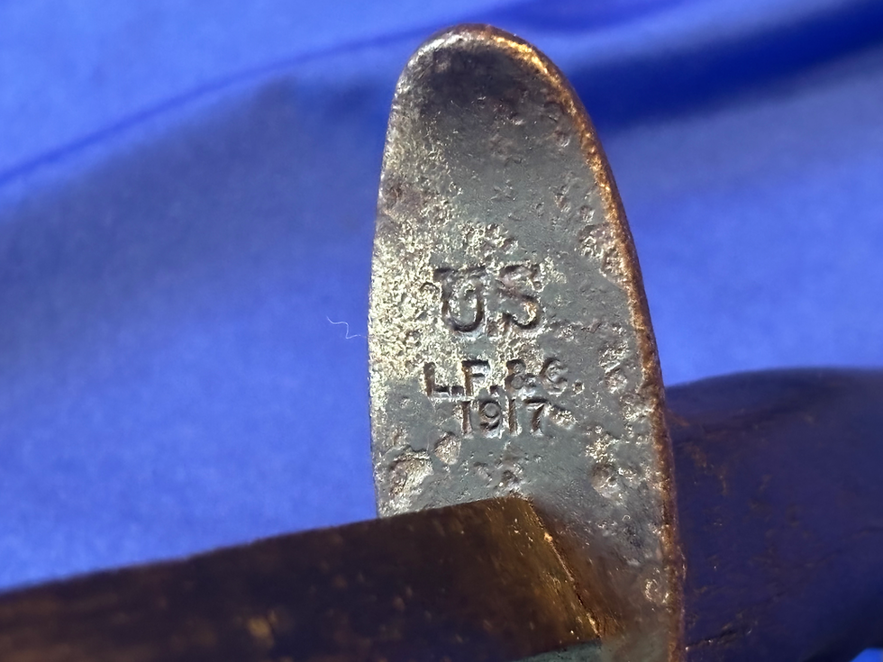 Thumbnail: WW1 US 1917 LF&C Trench Knife (J185)