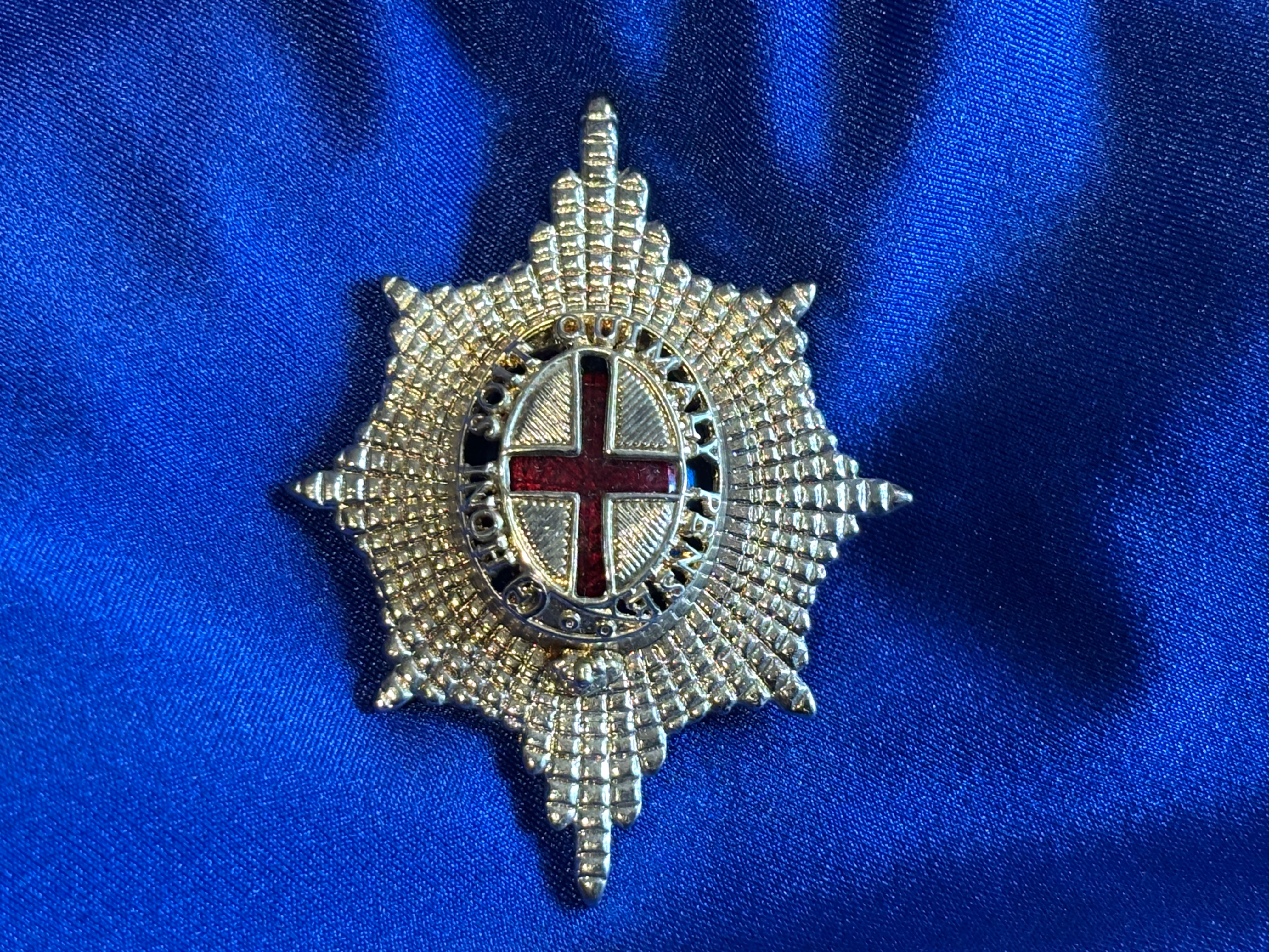 Coldstream Guards Officer Hat Hat Badge (189)