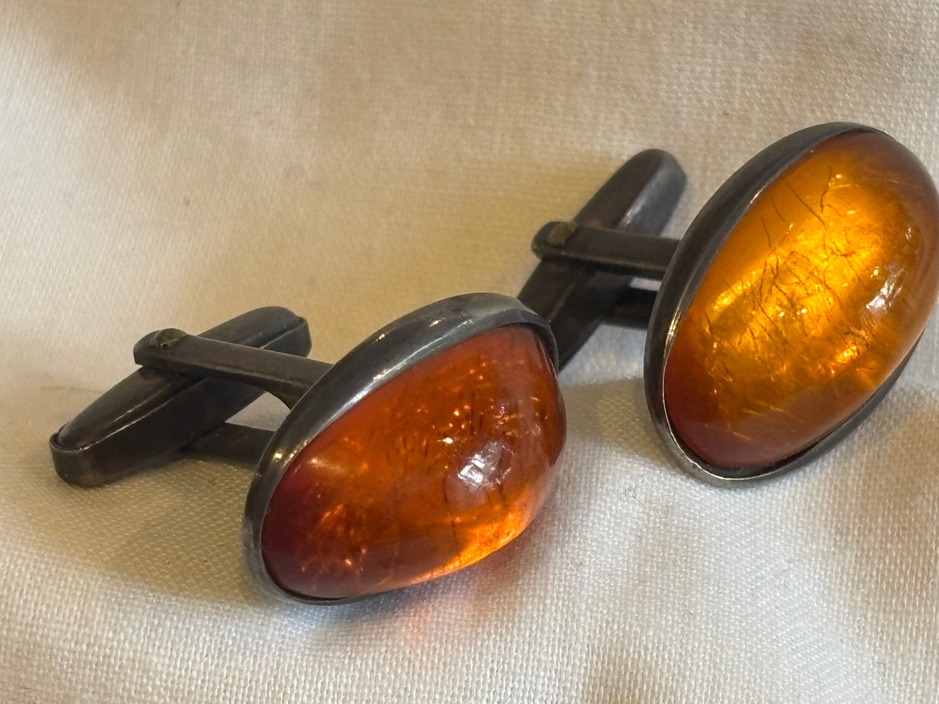 Vintage Amber cufflinks (AG9)