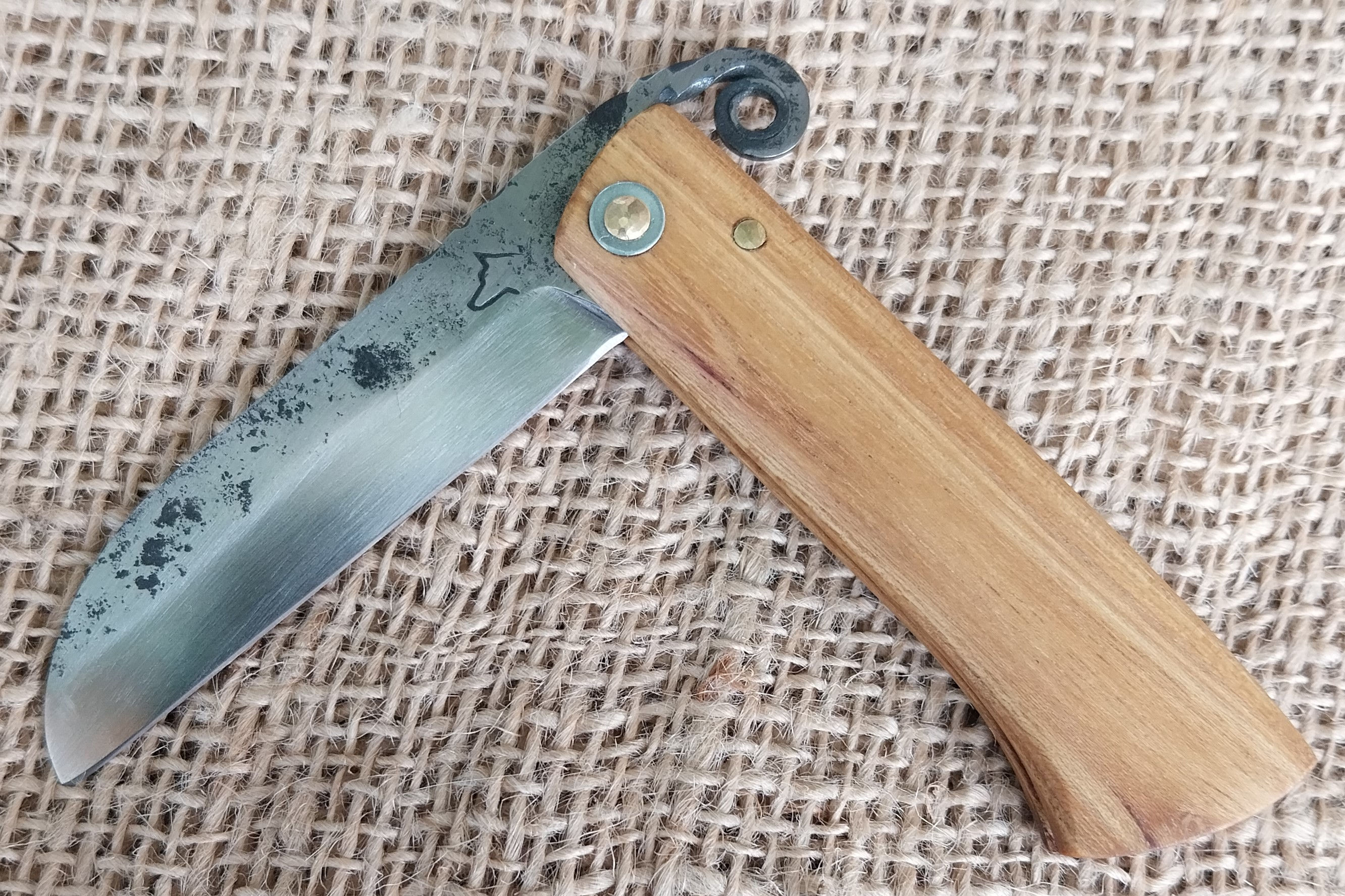 Mini deux clous lime et robinier