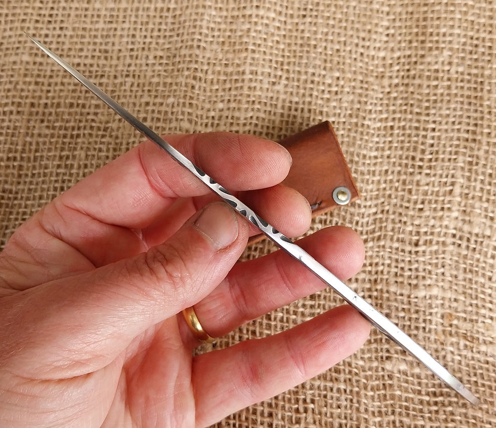 Miniature : Couteau médiéval acier de dent râteau faneur