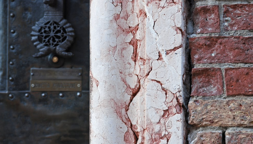 Portail et mur en marbre à Venise