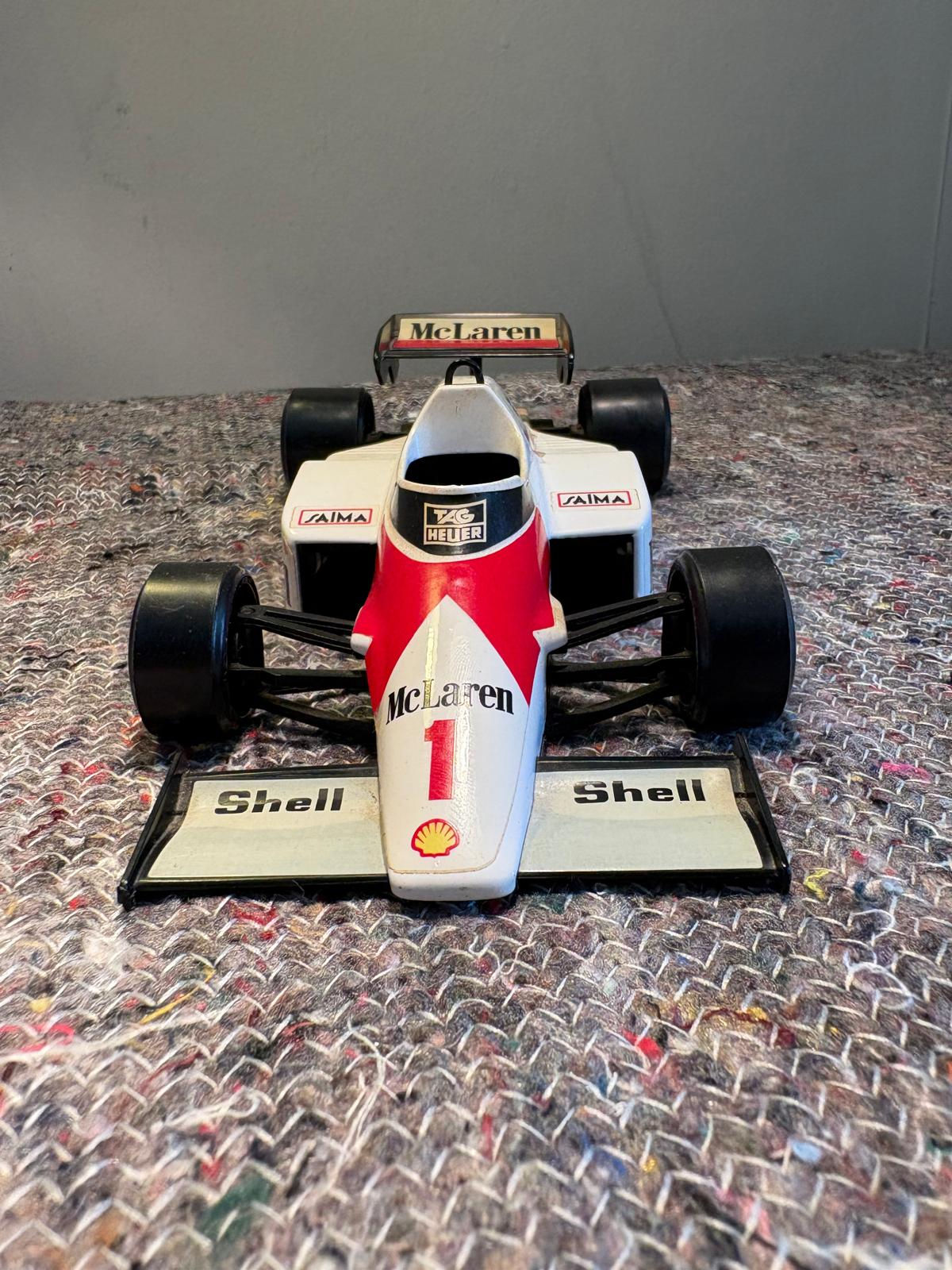 Mclaren mp4/2 scale model 1:24 Burago Made in Italy