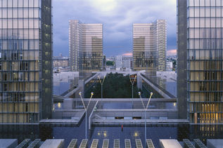 Join the National Library of France (BNF) as a foreign professional guest!