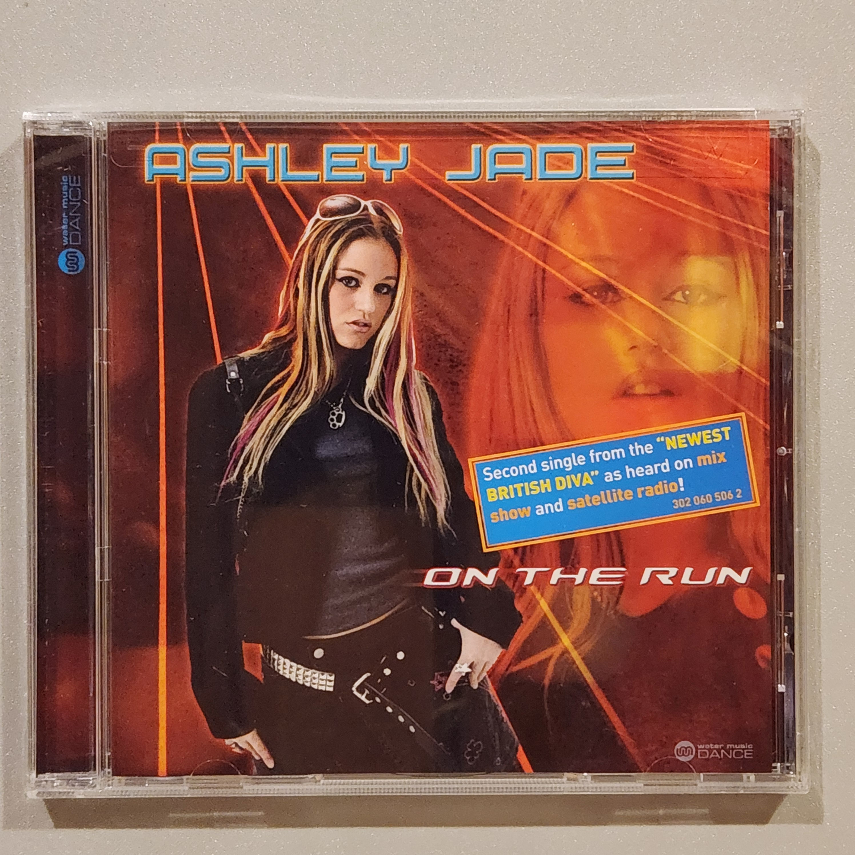 Ashley Jade - ON THE RUN