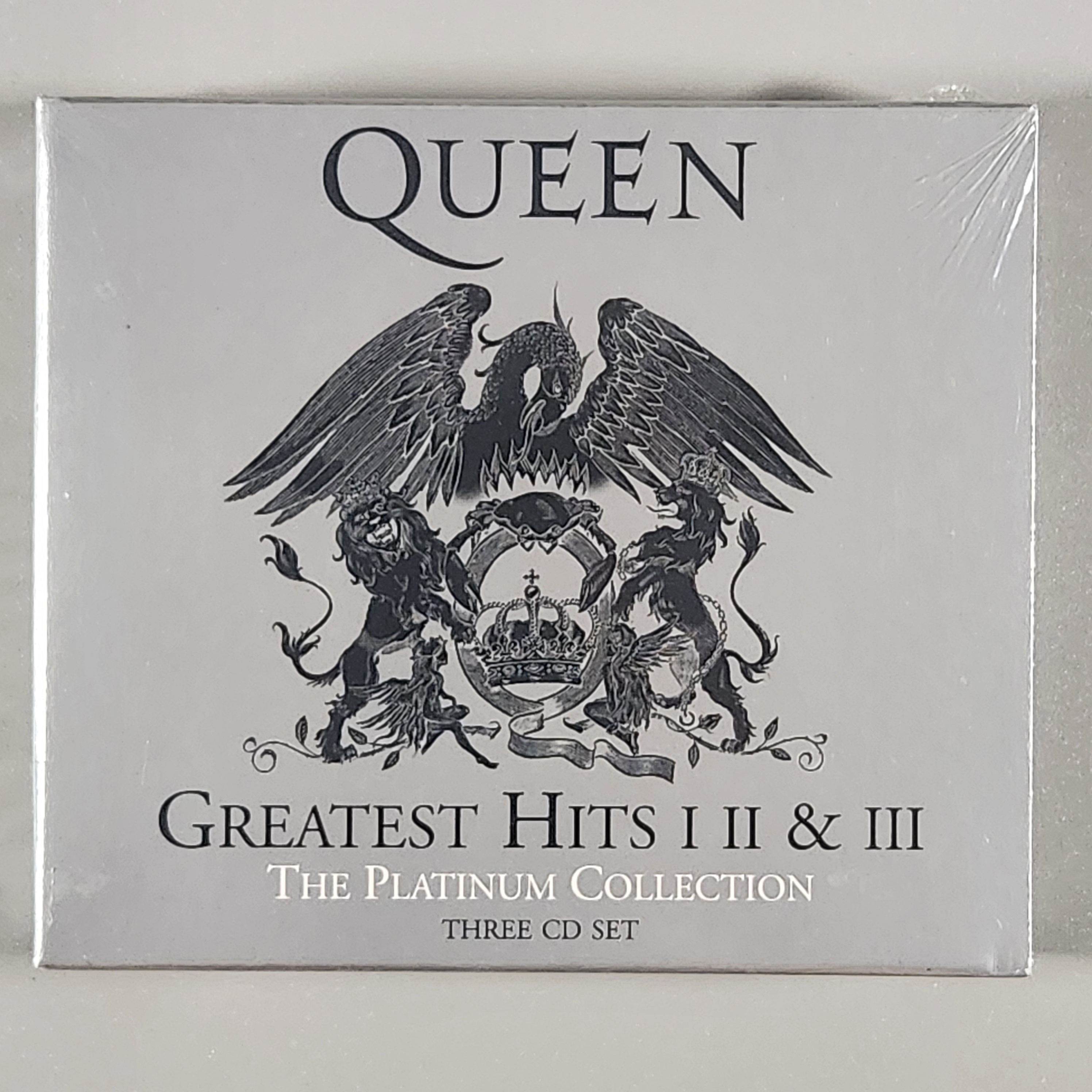 Queen - GREATEST HITS I II & III - THE PLATINUM COLLECTION