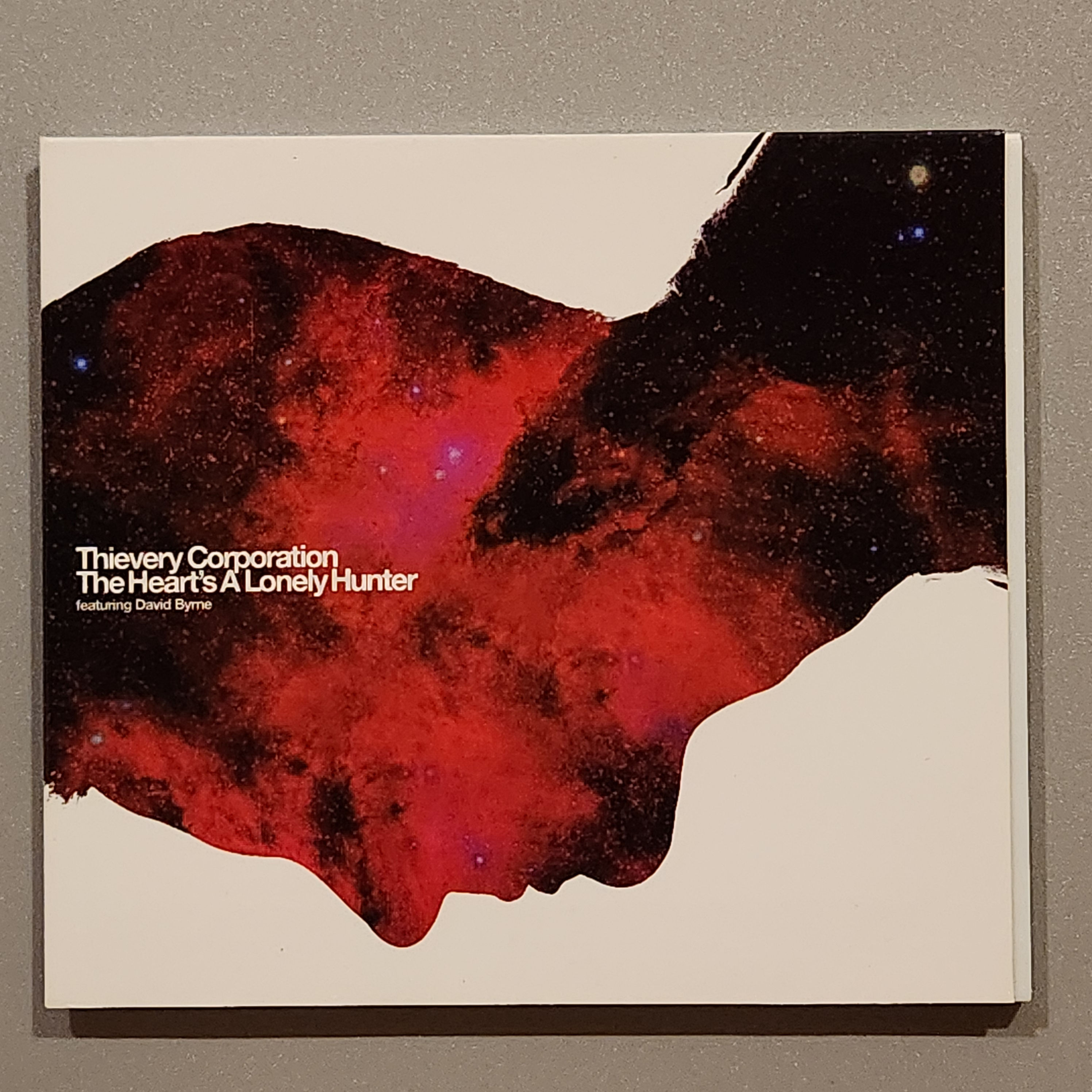 Thievery Corporation - THE HEART'S A LONELY HUNTER