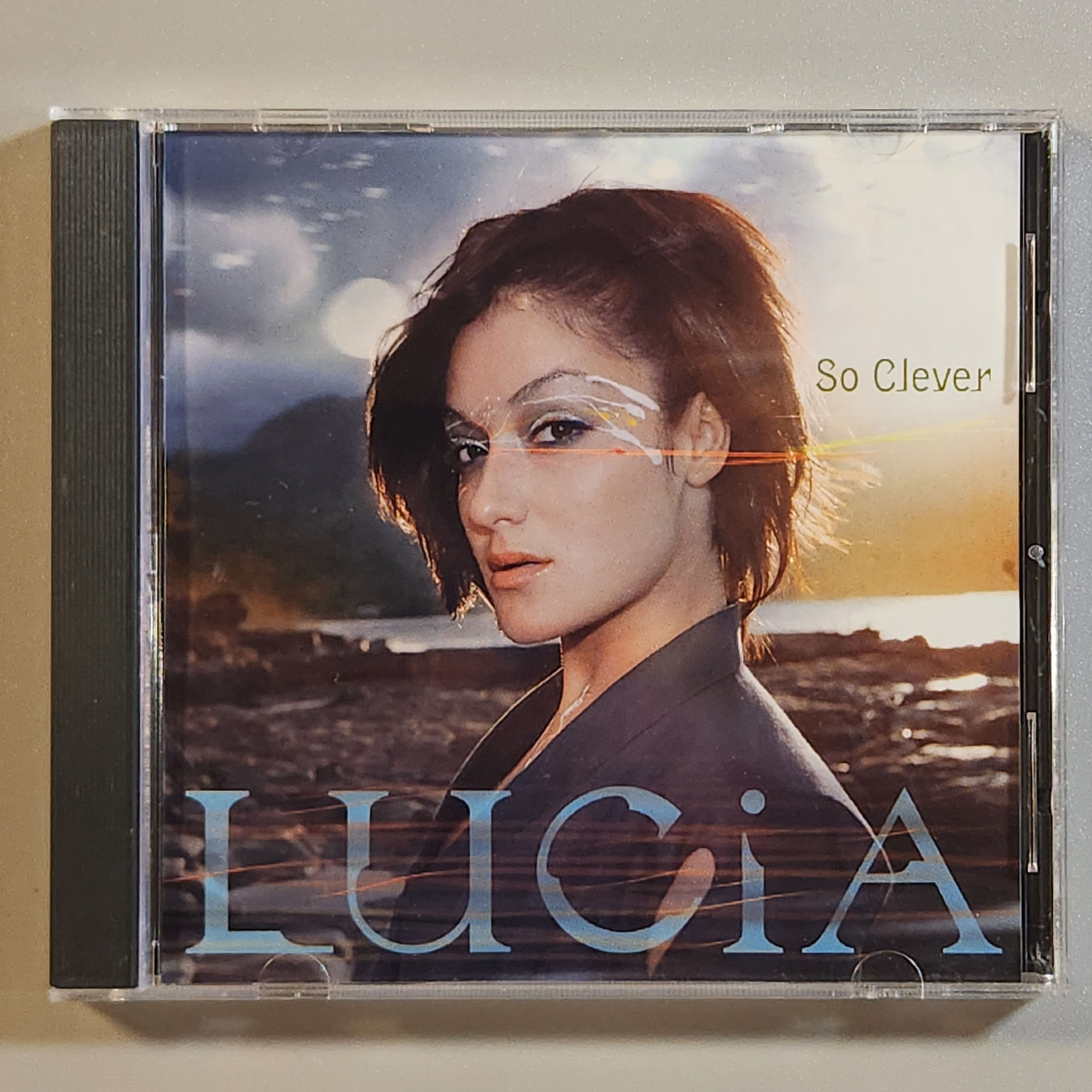 Lucia - SO CLEVER