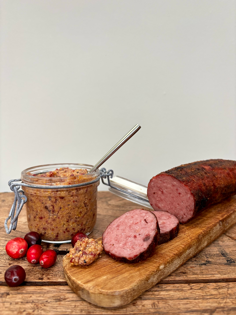 REE GRILLWORST MET WHISKEY EN CRANBERRY