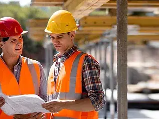 קבלני בניין על הכוונת