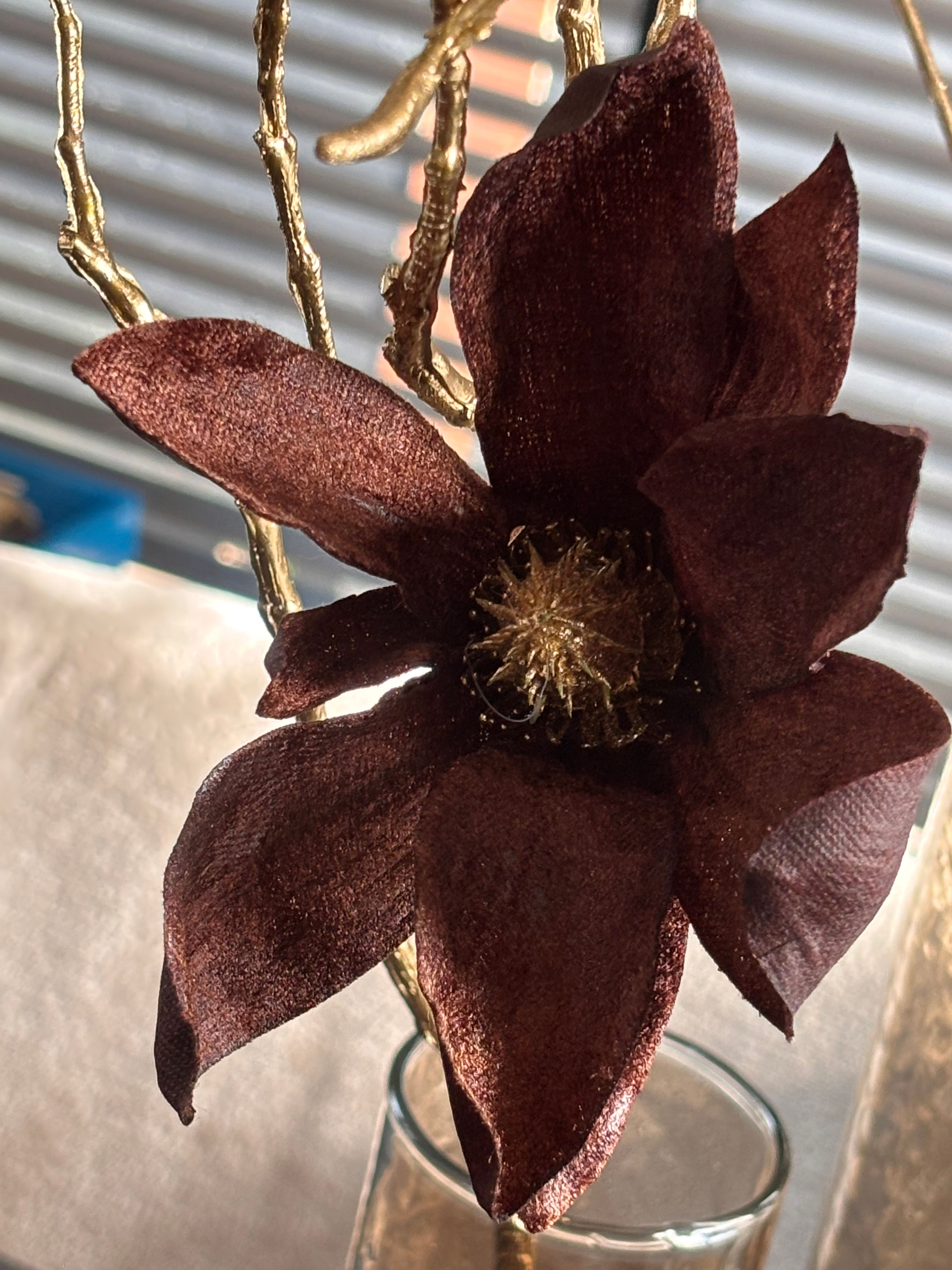 Kunsttak Velvet Magnolia | Dark Brown & Gold – 69 cm
