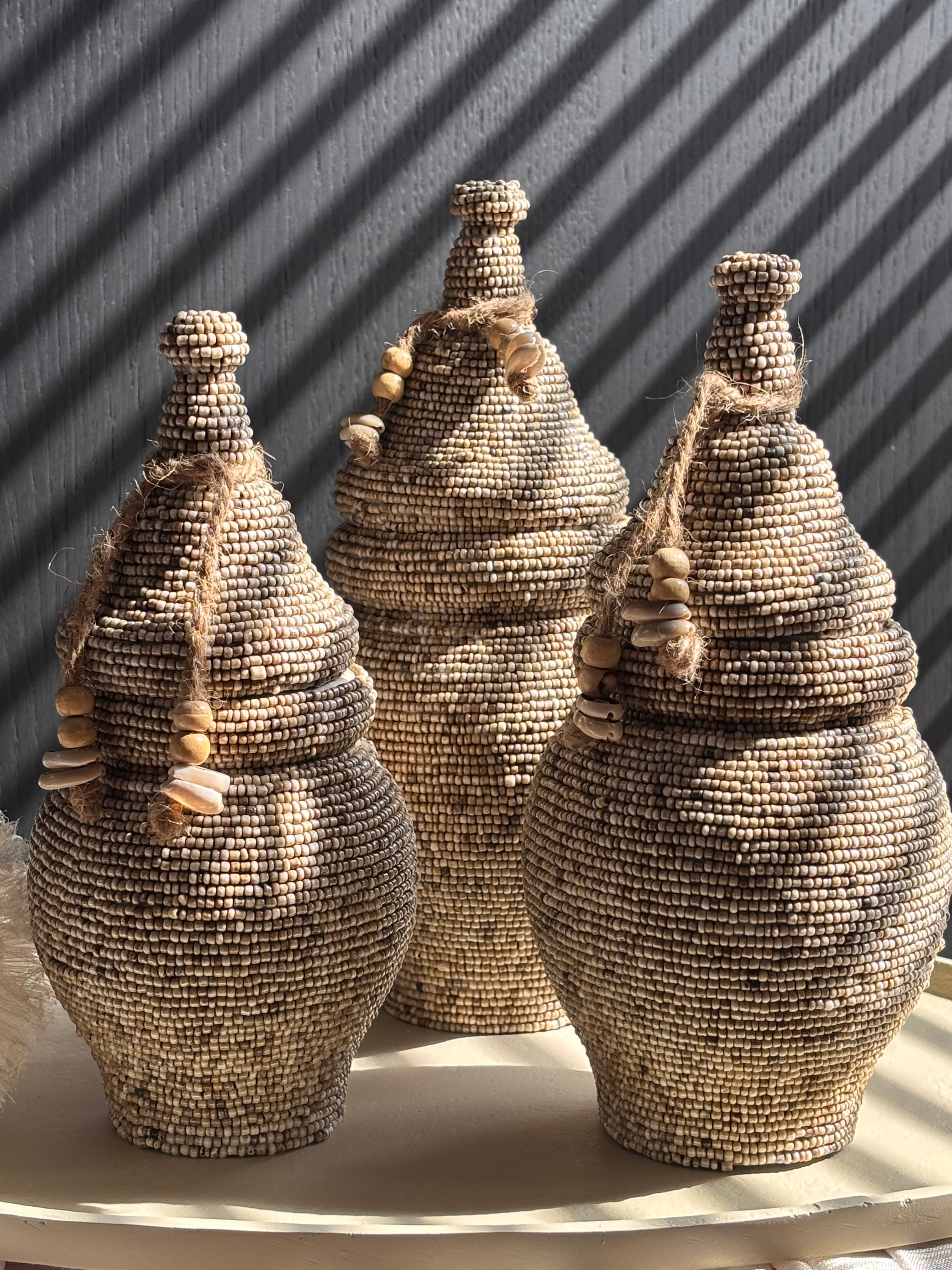 Luxe houten kralenpotjes “Ayu” – Beige (verkrijgbaar in 3 afmetingen)