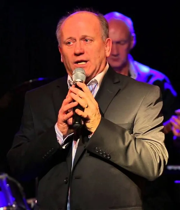 HIre Frankie Farrell | Vocal Entertainer | Emkay Entertainments Agency | Get A Quote Now