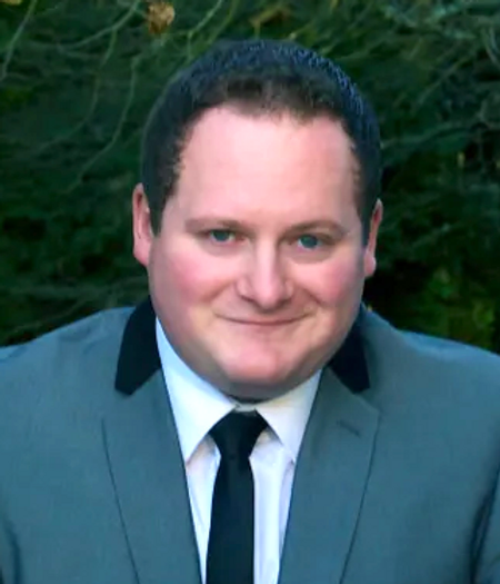 Hire Robert Bruce | Vocal Entertainer | Emkay Entertainments Agency | Get A Quote Now