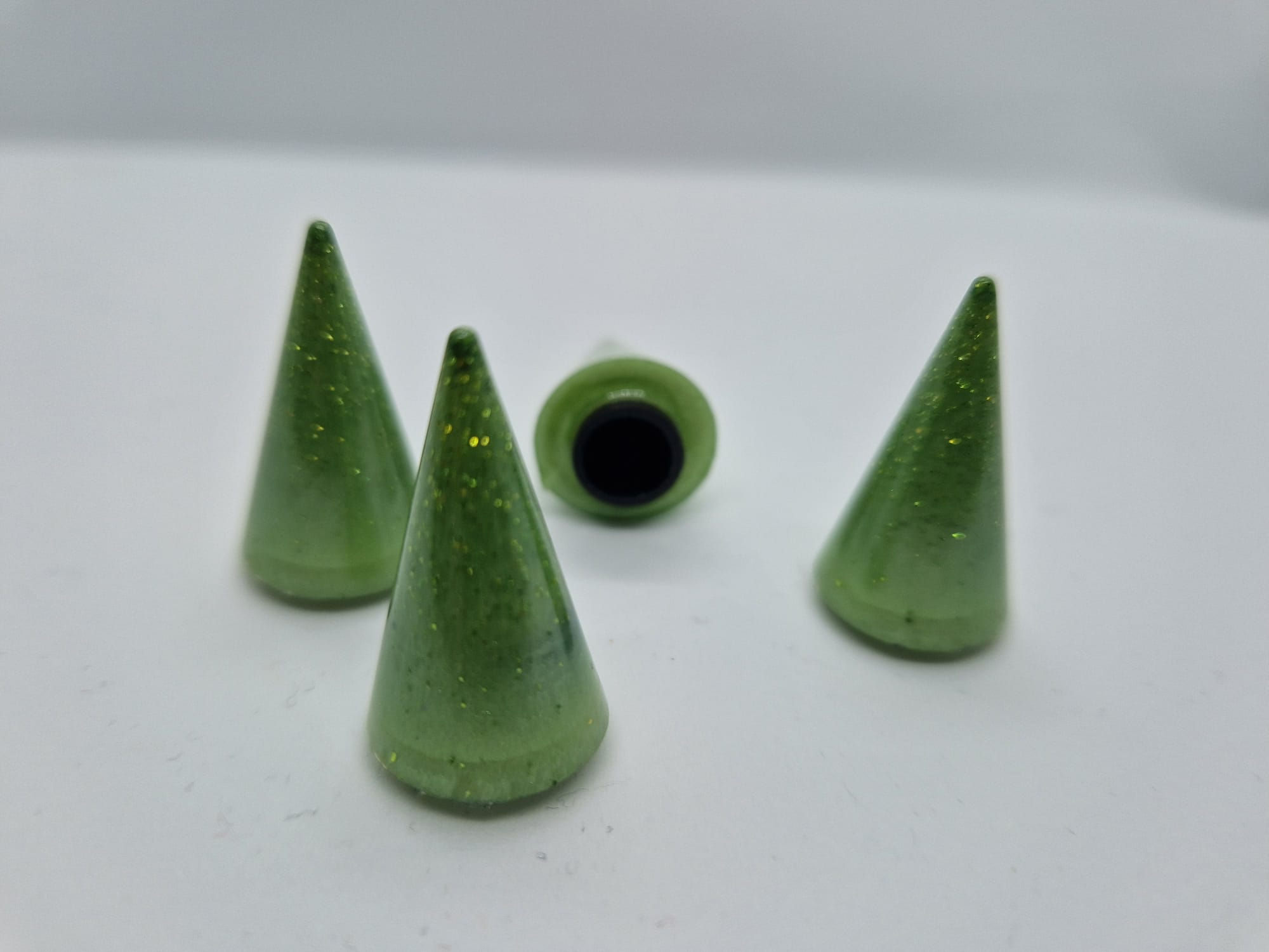 SPIKE DUST CAPS green 