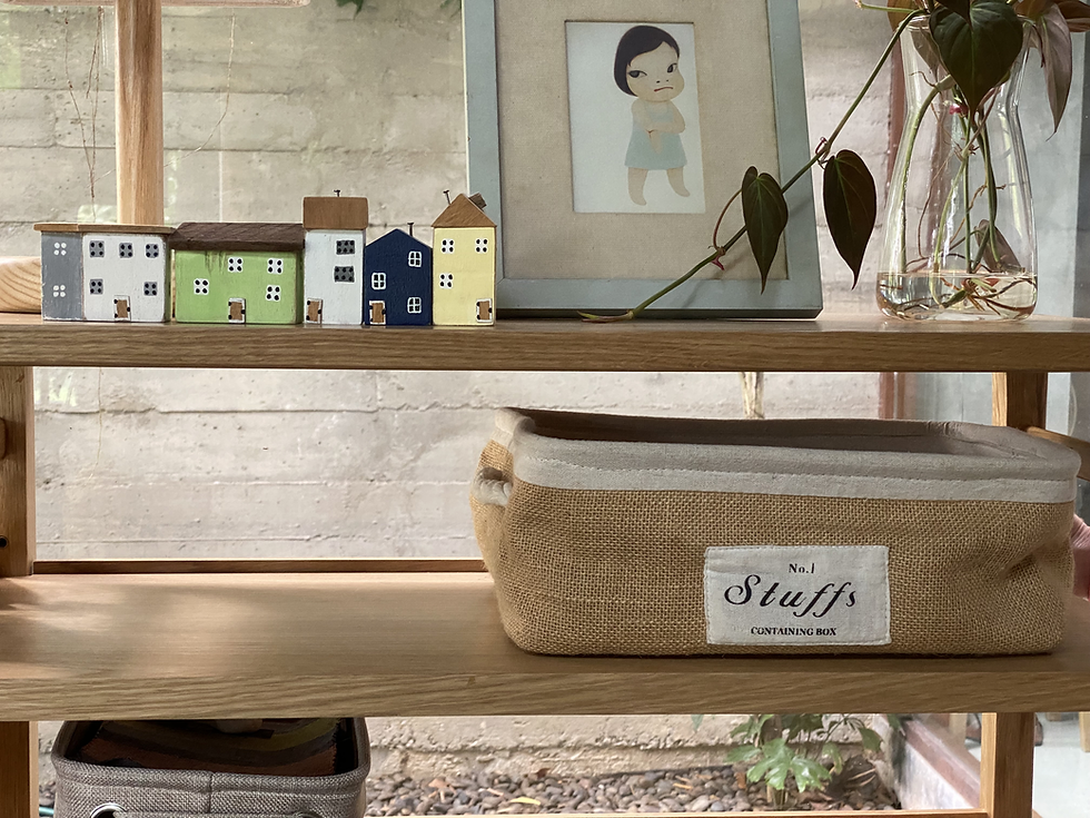 Thumbnail: dim cabinet