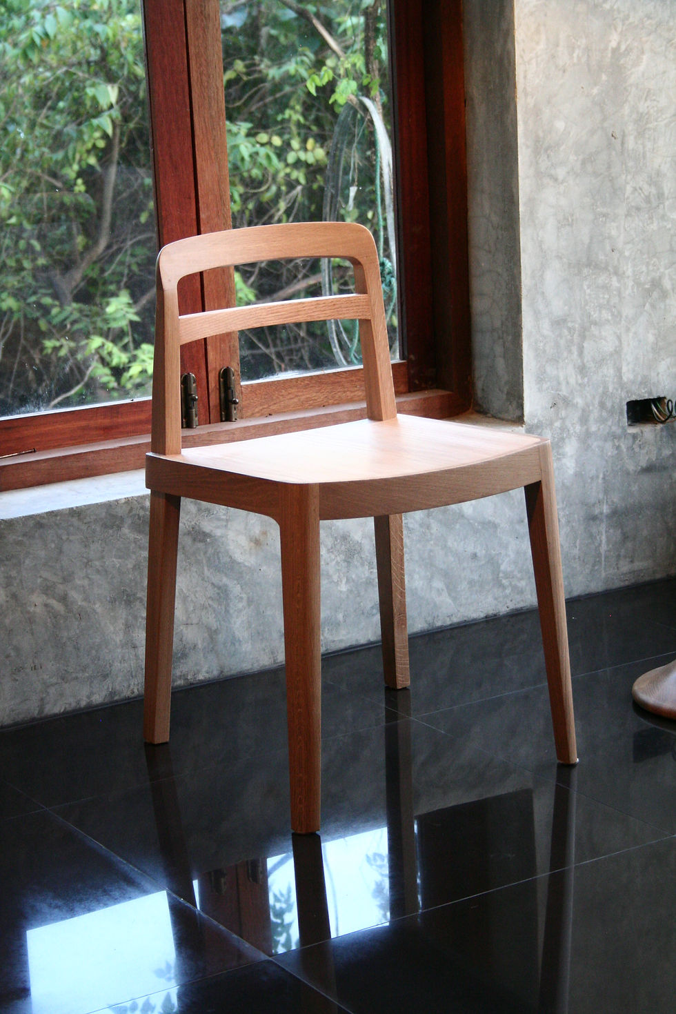 Thumbnail: taki chair