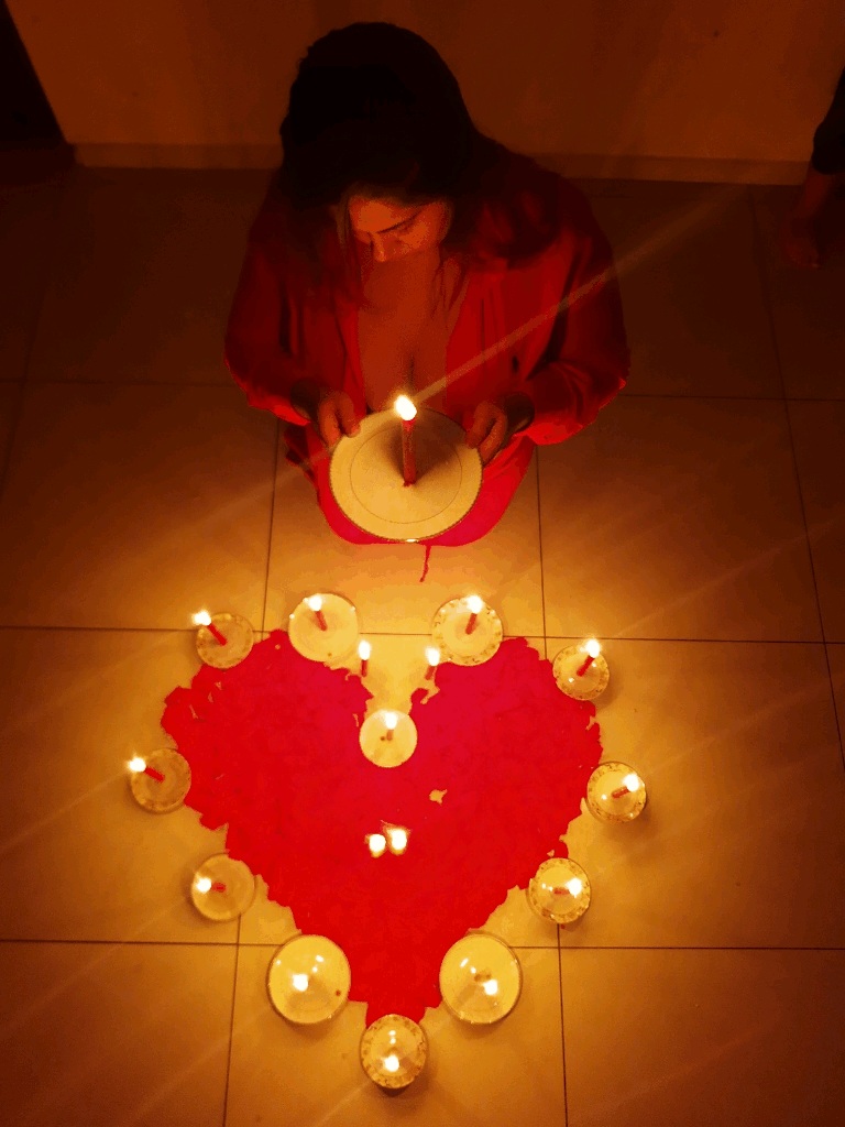 PicsArt_08-01-11.29.11.gif