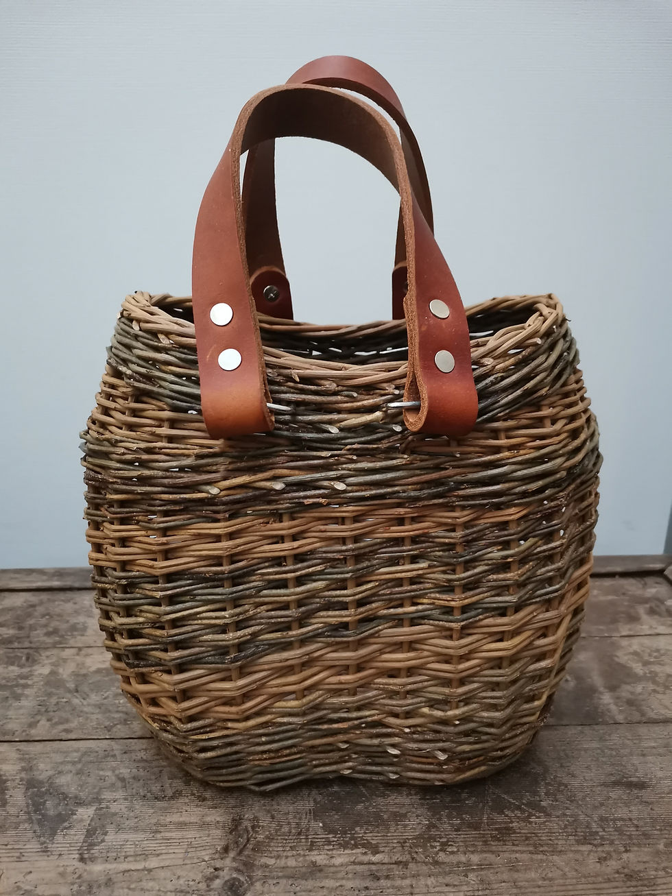 Thumbnail: The Arasay, Medium Willow Shopper