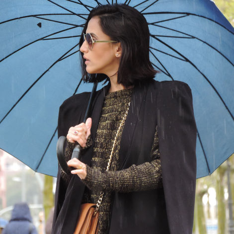 O PODER DO LOOK MONOCROMÁTICO ESCURO