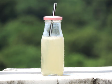 CANUDOS DE PLÁSTICO vs. CONSUMO CONSCIENTE