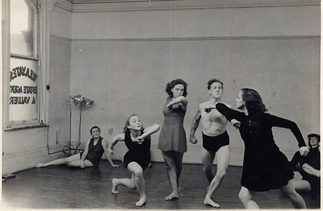 Lisa Ullmann rehearsing at the Art of Movement Studio