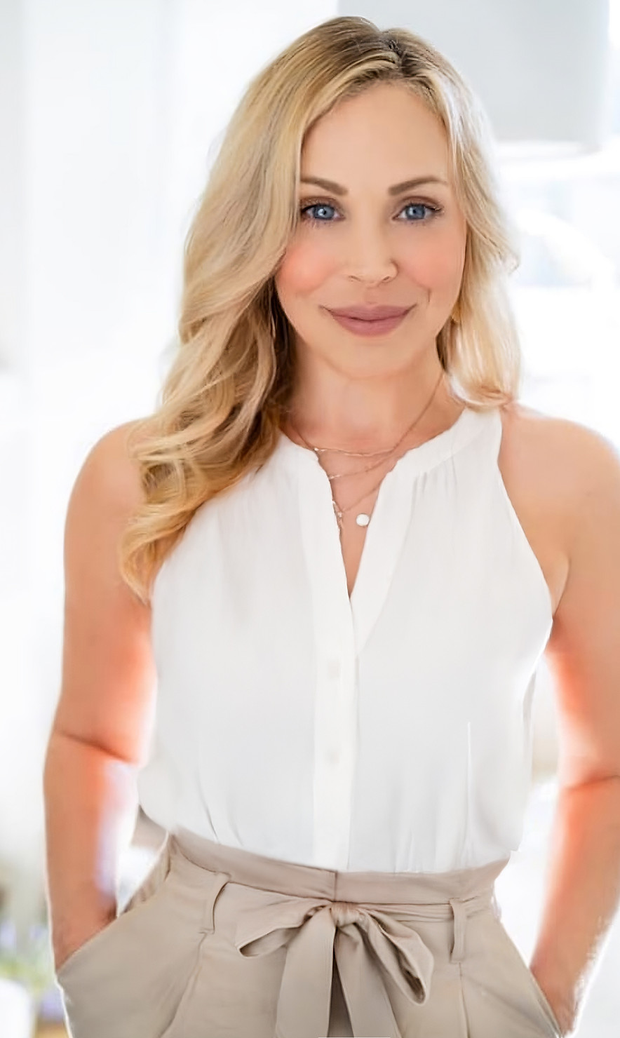 LEAH CONE_w.jpg