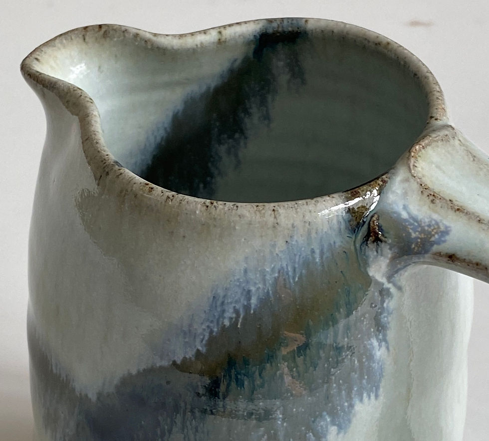 Thumbnail: L white ash jug