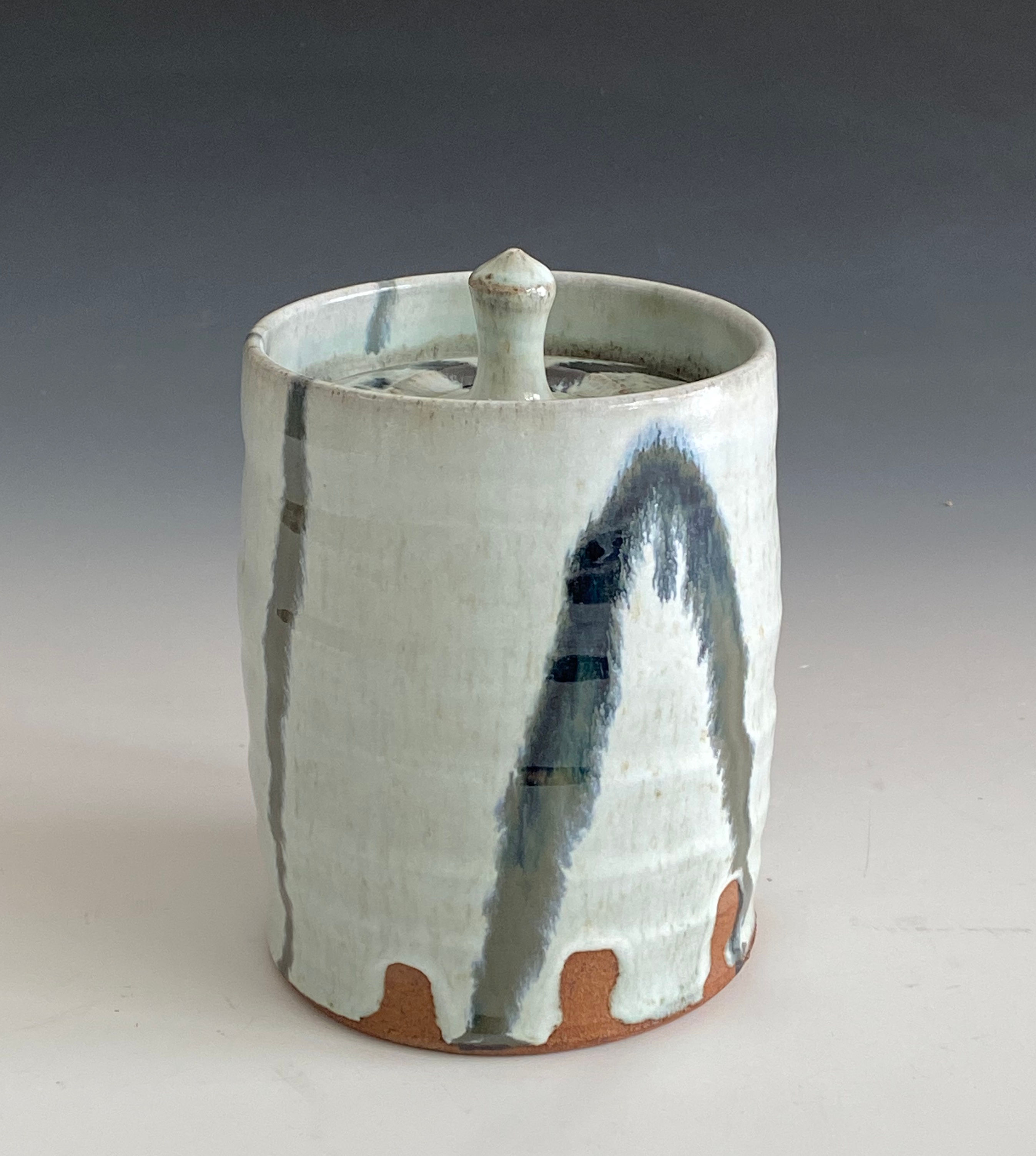 L white ash Lidded container